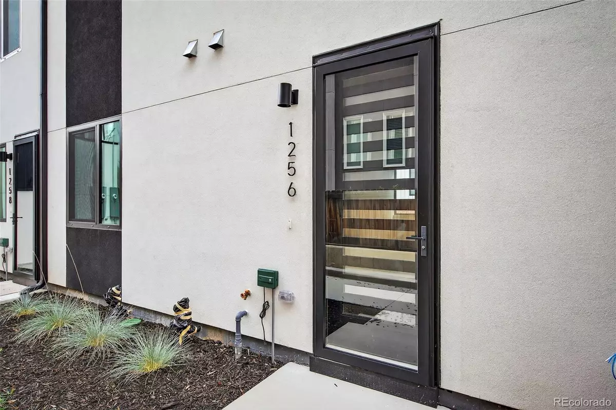 Denver, CO 80204,1256 Yates ST