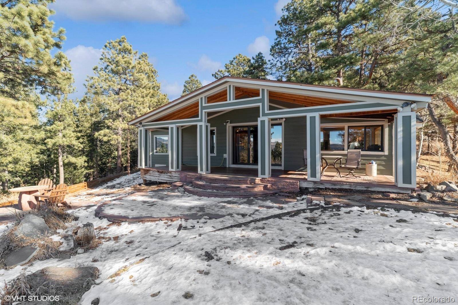 Golden, CO 80401,581 Cloverdale RD
