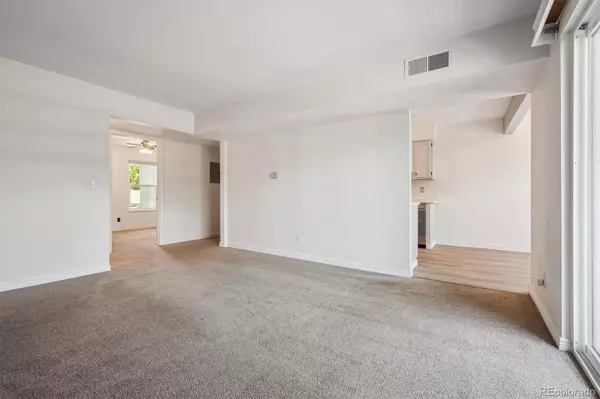 Denver, CO 80231,3141 S Tamarac DR #206E