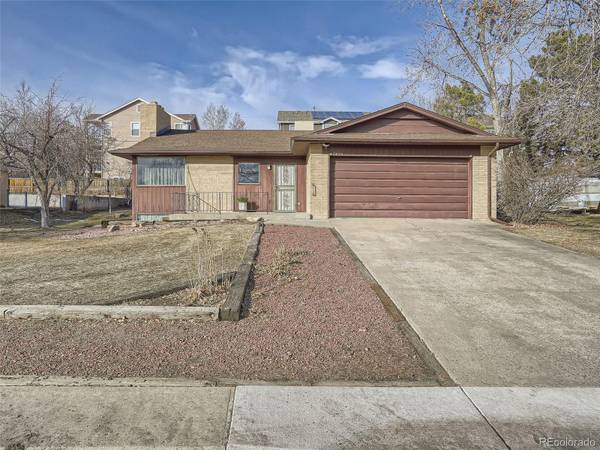 7455 W 69th PL, Arvada, CO 80003