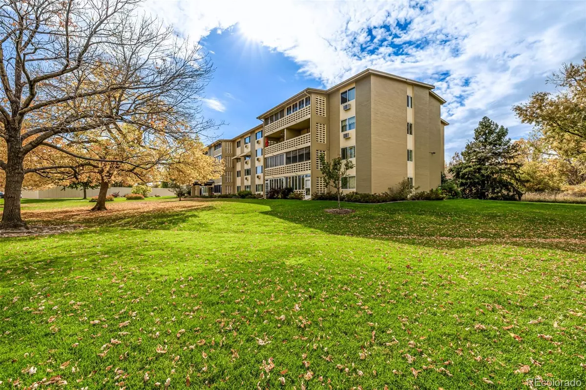 Denver, CO 80247,635 S Alton WAY #2B