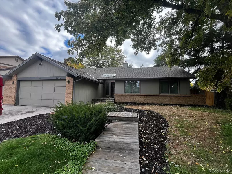 6740 E Heritage PL, Centennial, CO 80111