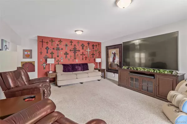 Colorado Springs, CO 80909,826 Sunset RD