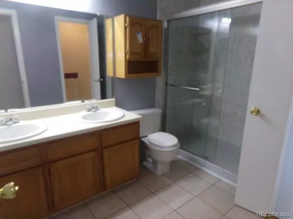 Denver, CO 80231,7474 E Arkansas AVE #18-12