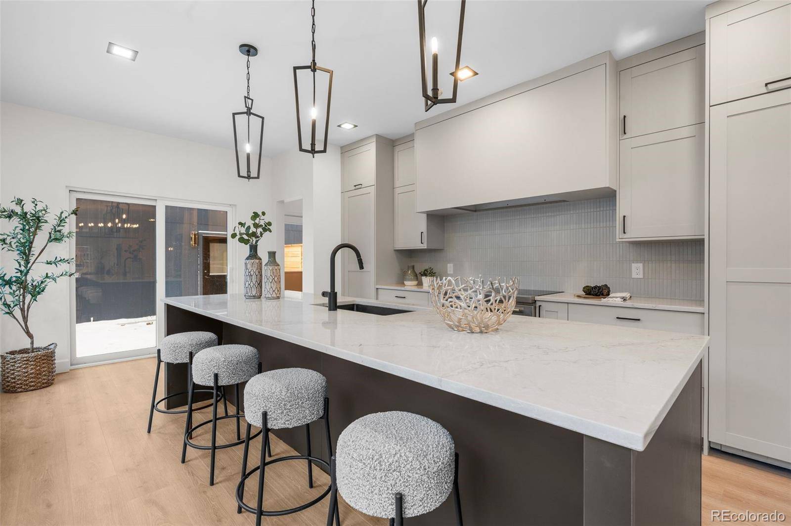 537 Josephine ST, Denver, CO 80206