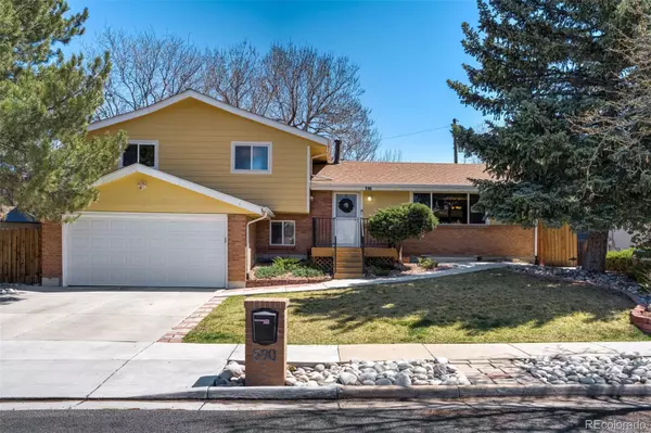 590 S Troy ST, Aurora, CO 80012