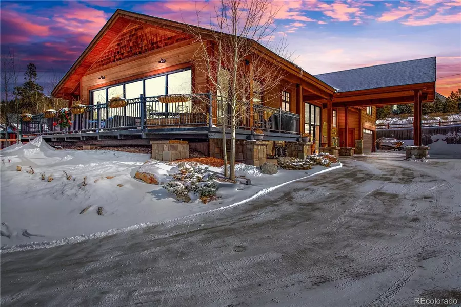 391 Hummingbird CIR, Silverthorne, CO 80498