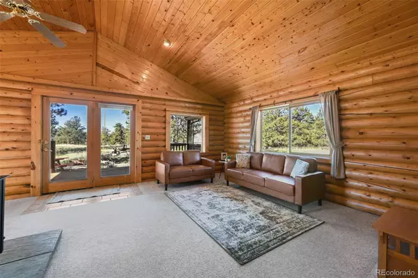 Florissant, CO 80816,37 Surrey LN
