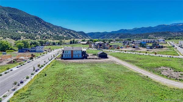 Salida, CO 81201,229 Southside LOOP