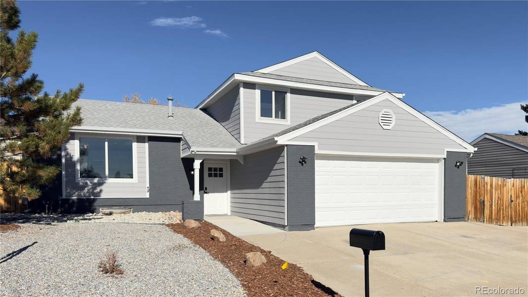 11205 Ash CIR, Thornton, CO 80233