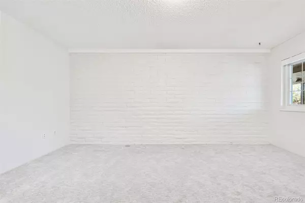 Denver, CO 80224,6800 E Tennessee AVE #523