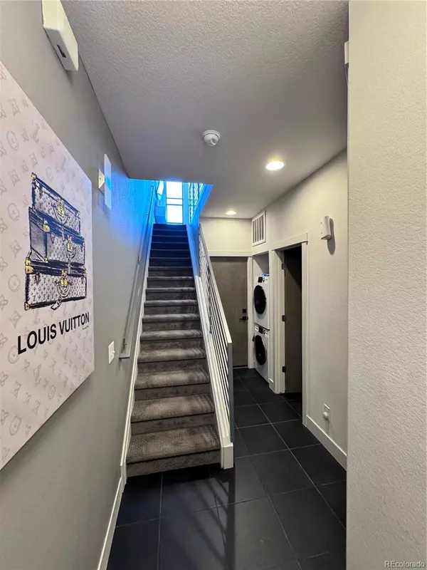 931 33rd ST, Denver, CO 80205