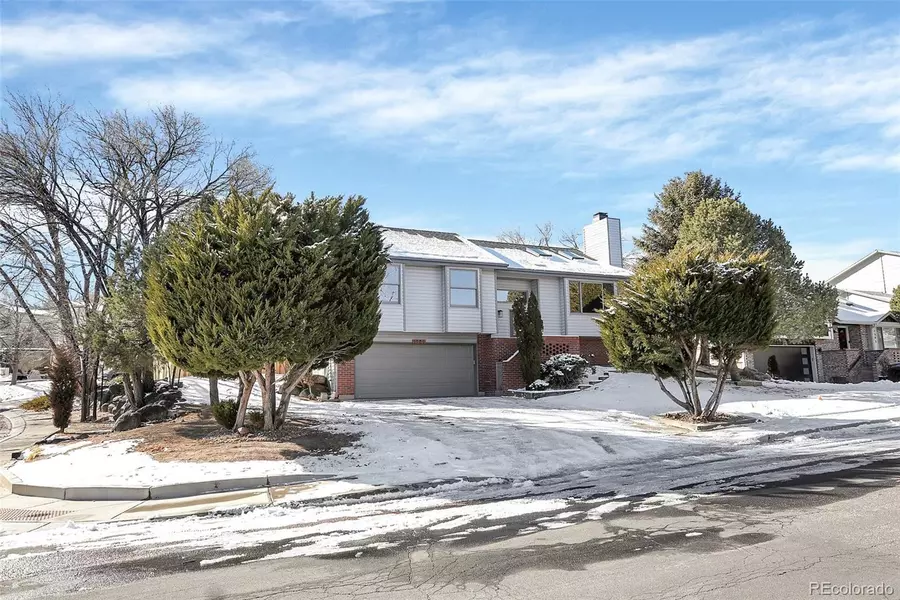 1555 Witches Willow LN, Colorado Springs, CO 80906