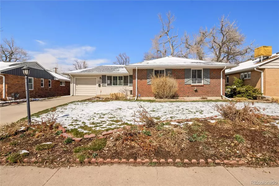 5661 E Cornell AVE, Denver, CO 80222