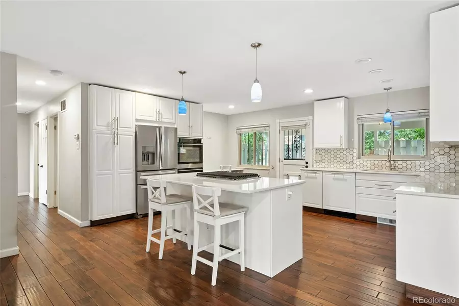 2039 S Xenophon ST, Lakewood, CO 80228