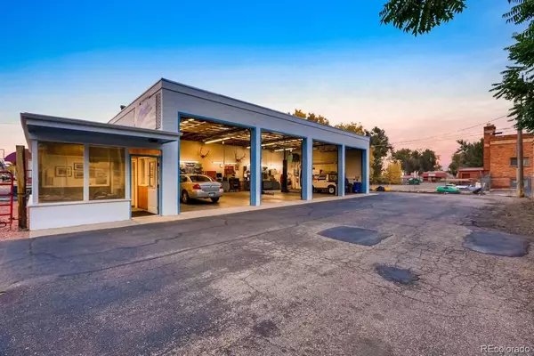 Lakewood, CO 80214,1420 Carr ST
