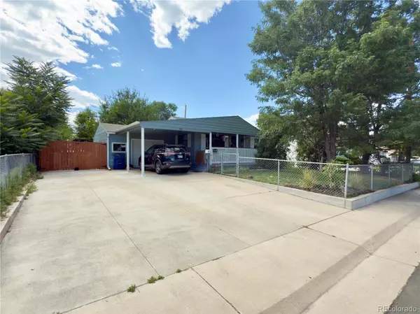 7831 Niagara ST, Commerce City, CO 80022