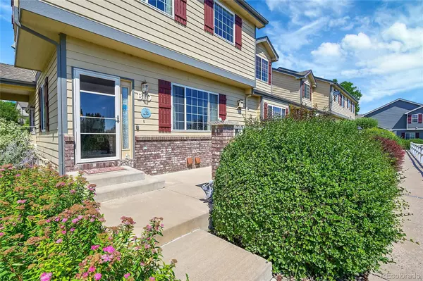 Fort Collins, CO 80525,320 Strasburg DR #B10