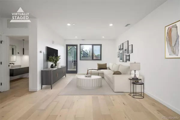 Denver, CO 80218,1601 Park AVE #215