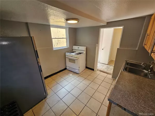 Denver, CO 80219,400 S Hazel CT #4
