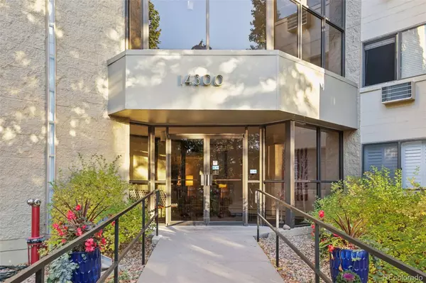 Aurora, CO 80014,14300 E Marina DR #207