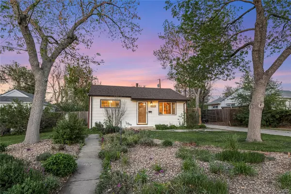 Denver, CO 80219,2666 S Green CT