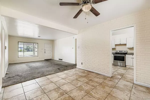 Aurora, CO 80011,929 Quentin ST