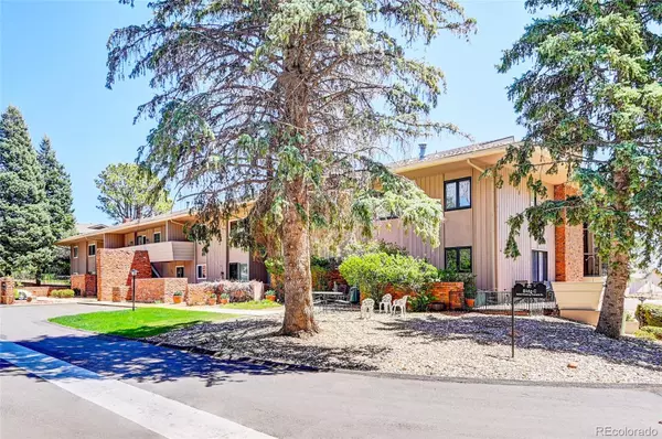 Colorado Springs, CO 80904,5202 Kissing Camels DR #5