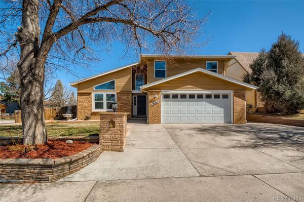 2004 S Elkhart ST, Aurora, CO 80014