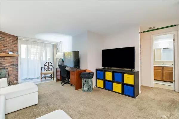 Lakewood, CO 80215,1390 Everett CT #111