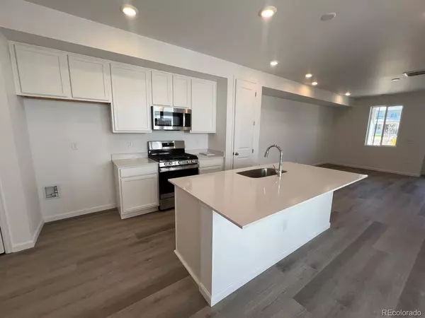 Aurora, CO 80019,6638 N Nepal CT