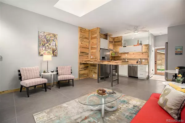 Denver, CO 80211,2530 Kensing CT