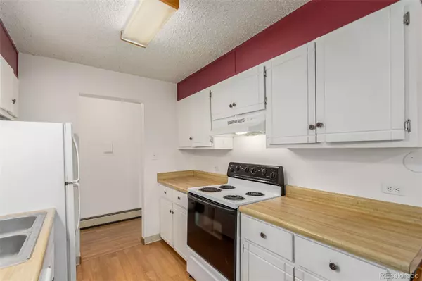 Lakewood, CO 80215,1390 Everett CT #220