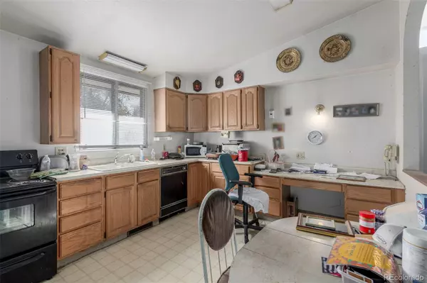 Denver, CO 80221,7480 Greenwood BLVD