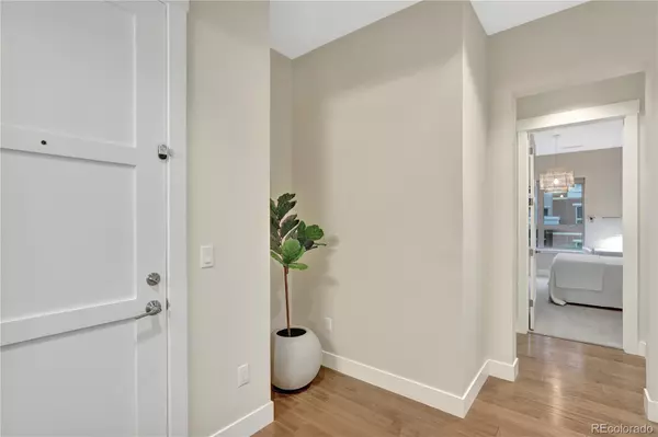 Denver, CO 80237,4885 S Monaco ST #208