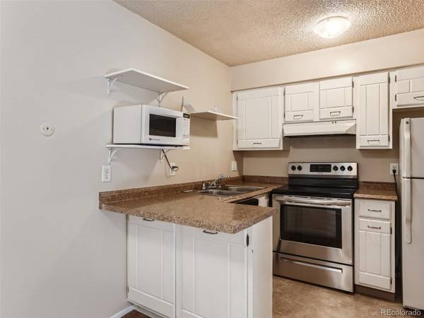 5300 E Cherry Creek South DR #118, Denver, CO 80246