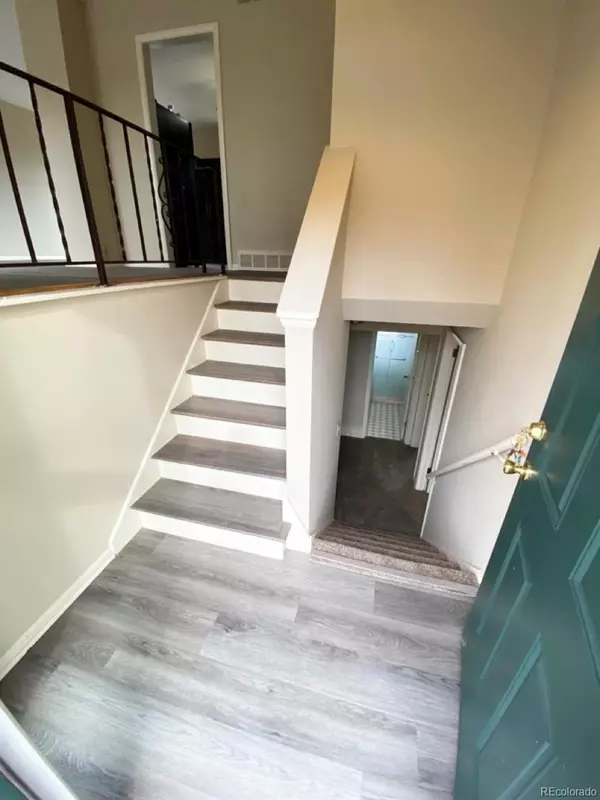 Aurora, CO 80011,290 Zion ST