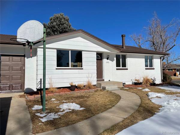 8801 W Jewell PL, Lakewood, CO 80227