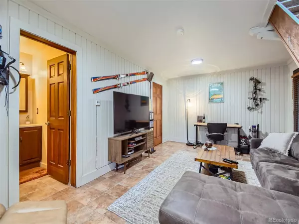 Evergreen, CO 80439,4865 Silver Spruce LN