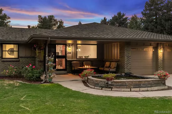 Lakewood, CO 80227,2521 S Chase LN