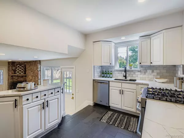 Centennial, CO 80122,6736 S Franklin ST