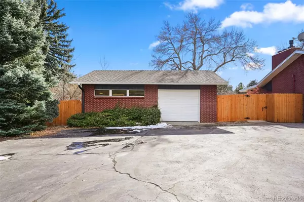 Littleton, CO 80123,7382 W Stanford AVE