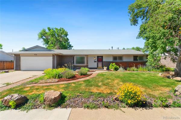 369 W Caley DR, Littleton, CO 80120