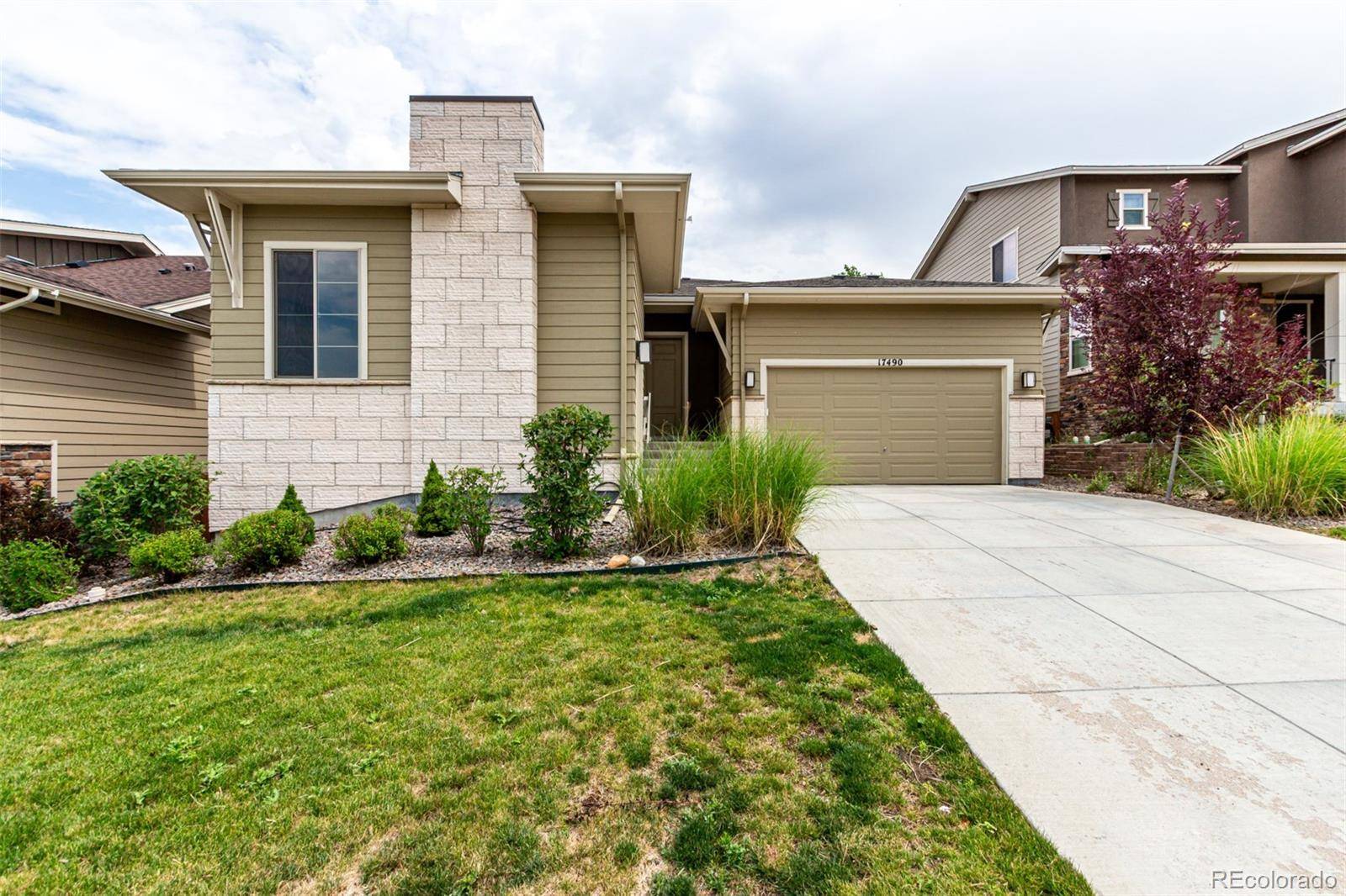 17490 W 94th DR, Arvada, CO 80007