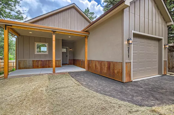 Woodland Park, CO 80863,211 E Pikes Peak AVE