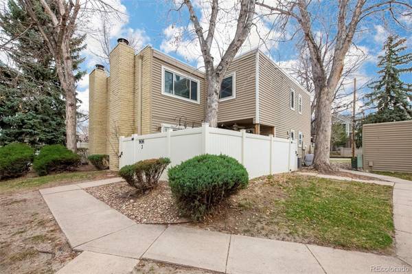 9696 E Kansas CIR #4, Denver, CO 80247