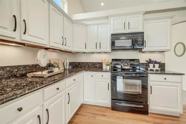 Colorado Springs, CO 80922,4240 Greens DR