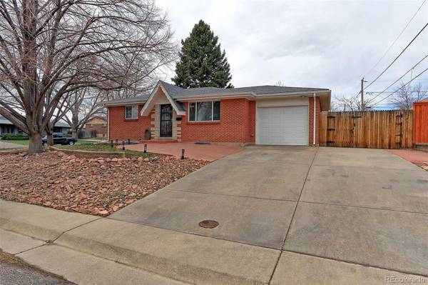 8421 De Soto DR, Denver, CO 80229