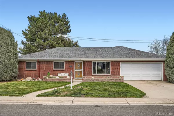 5885 W 37th PL, Wheat Ridge, CO 80212