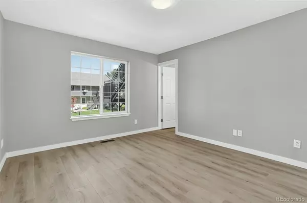 Centennial, CO 80122,2301 E Fremont AVE #S02